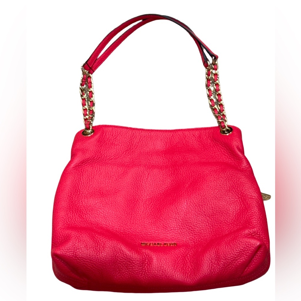 PRICE DROP!!! ⬇️💲Michael Kors Jet Set Chain shoulder bag.
NWT